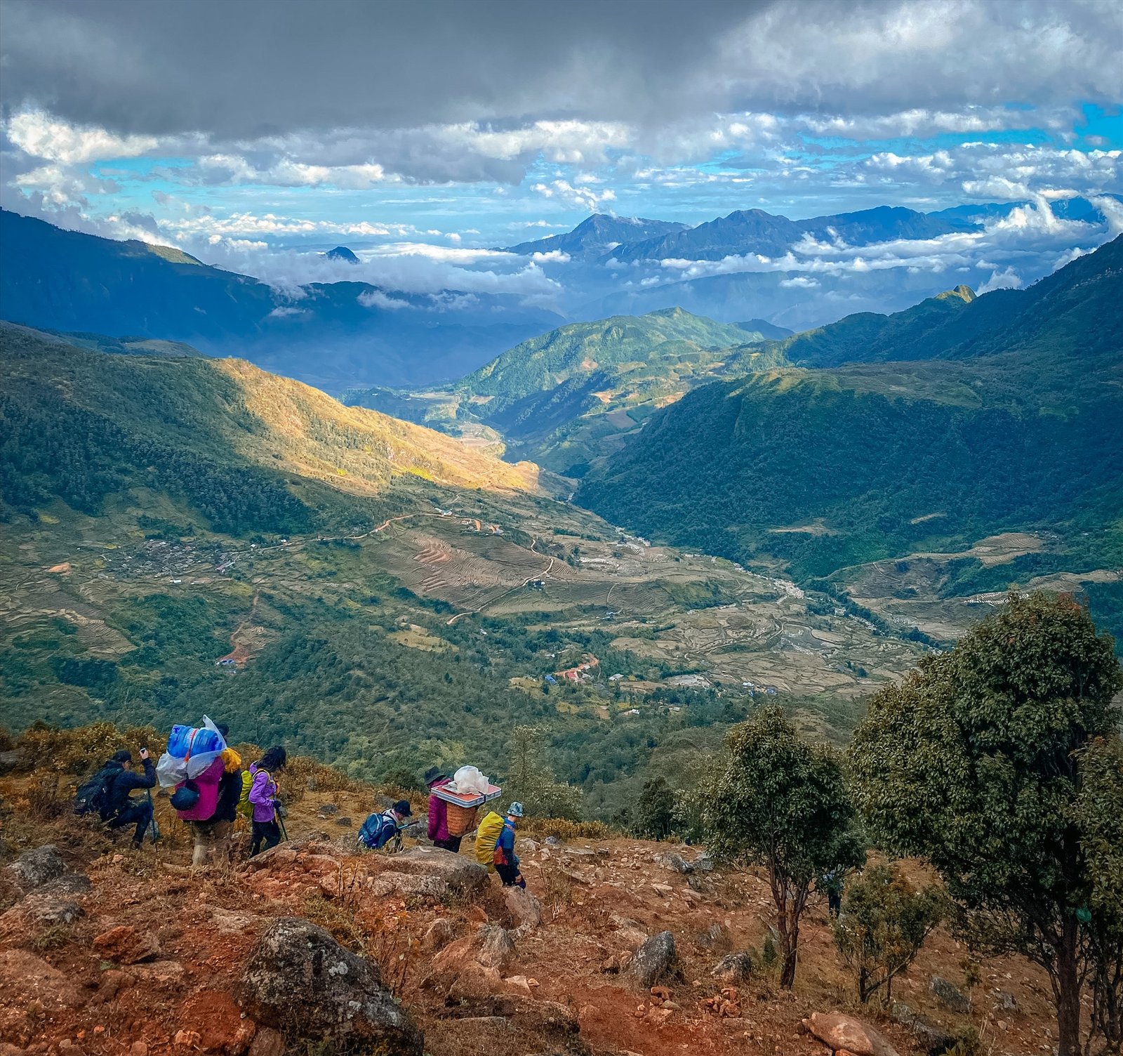 Nhiu Co San Mount Trekking Tour 3 Days